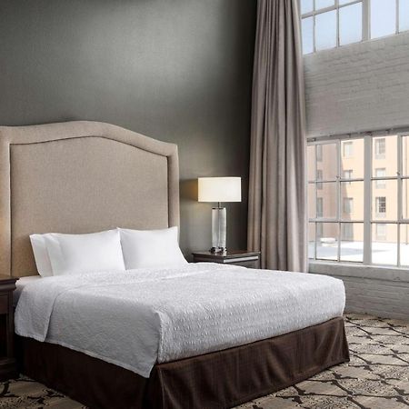 Hampton Inn And Suites New Orleans Convention Center Bagian luar foto