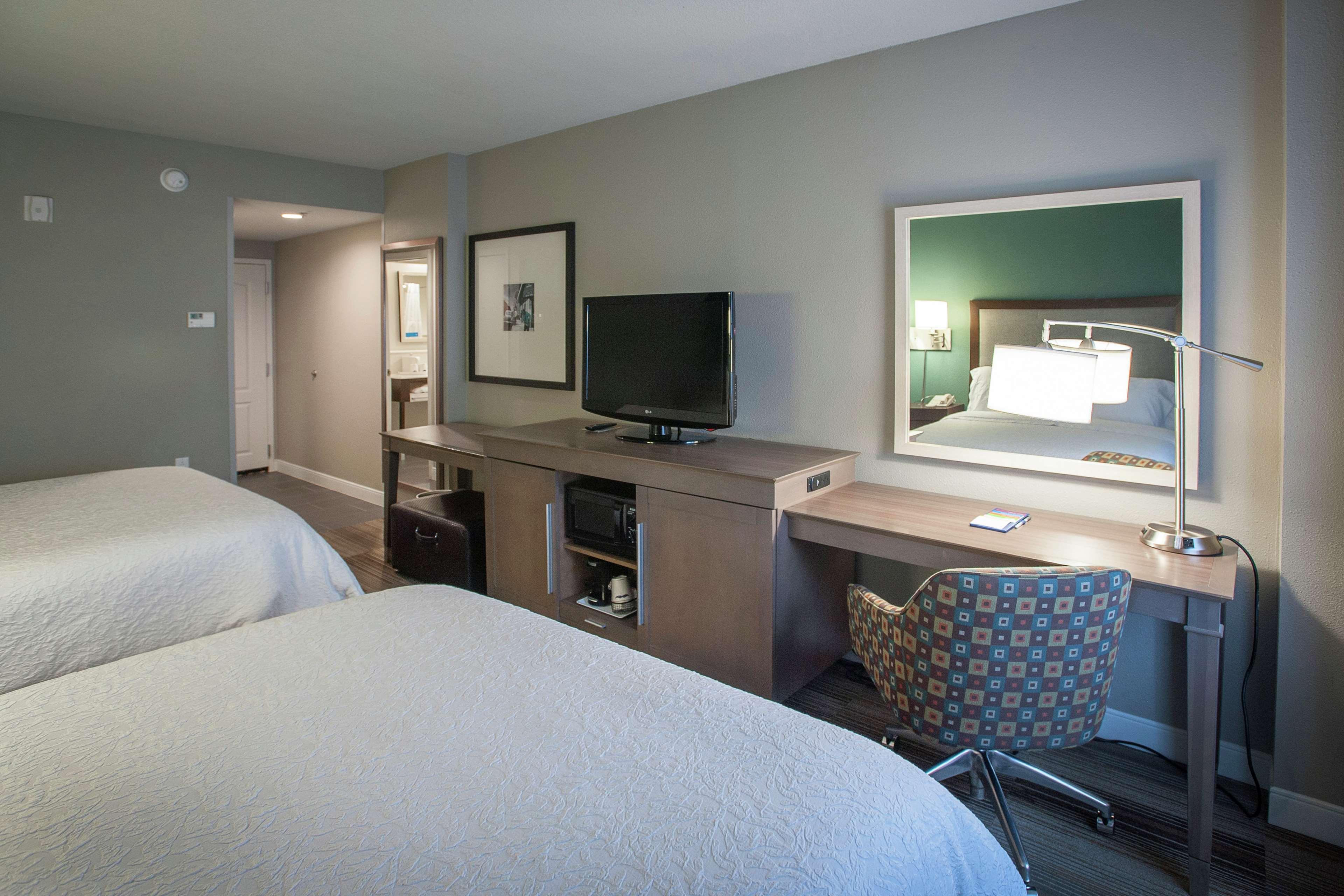 Hampton Inn And Suites New Orleans Convention Center Bagian luar foto