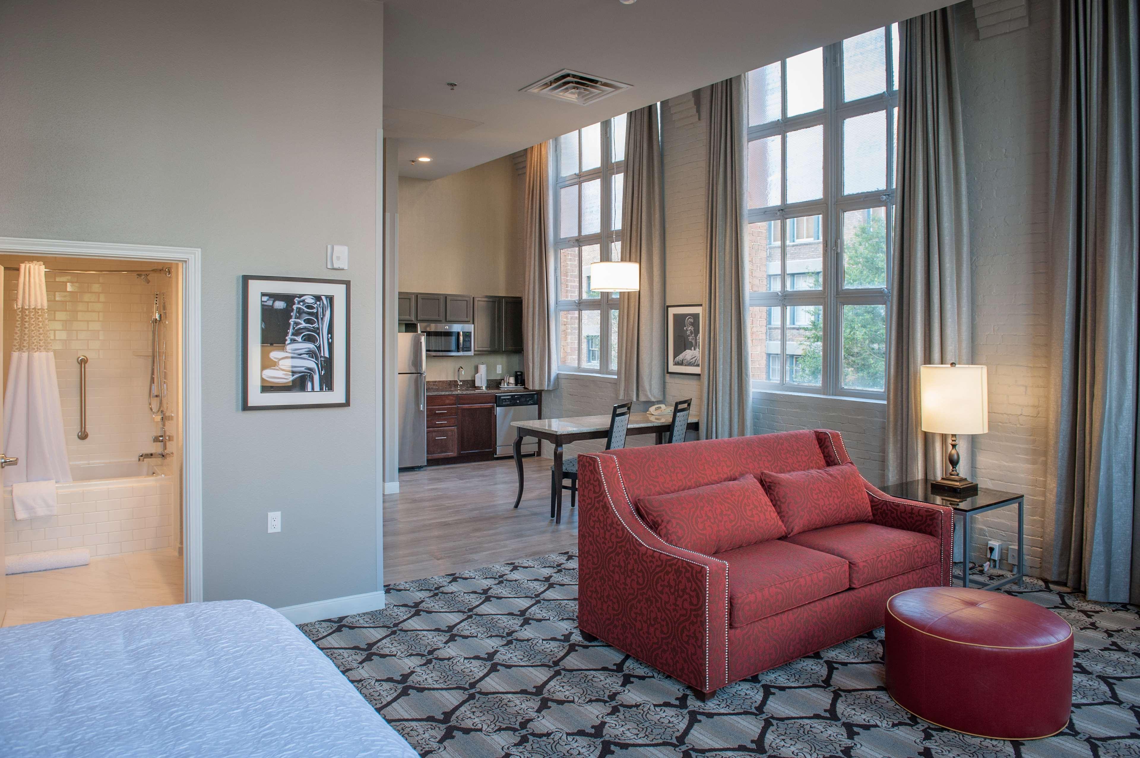 Hampton Inn And Suites New Orleans Convention Center Bagian luar foto