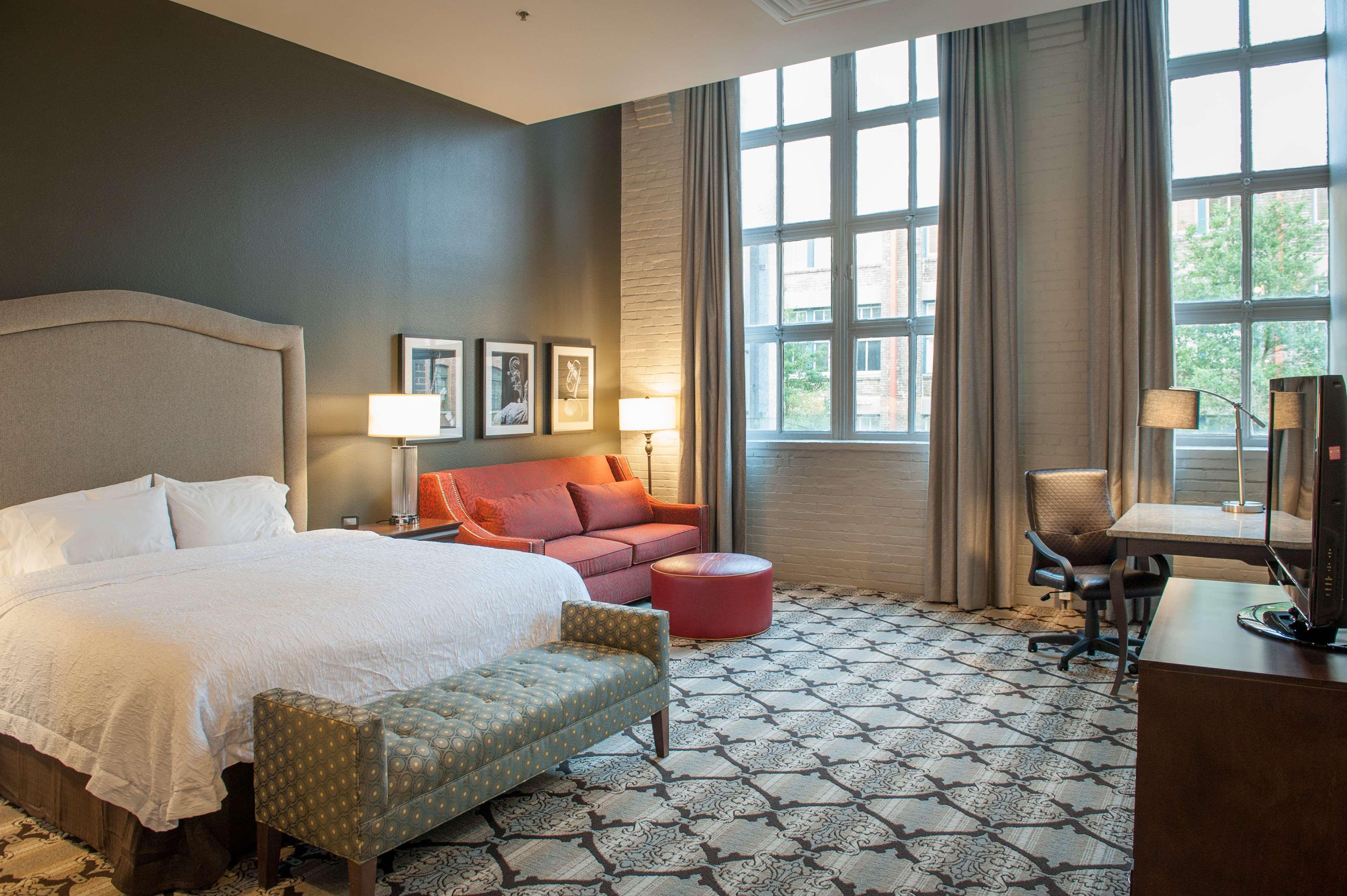 Hampton Inn And Suites New Orleans Convention Center Bagian luar foto