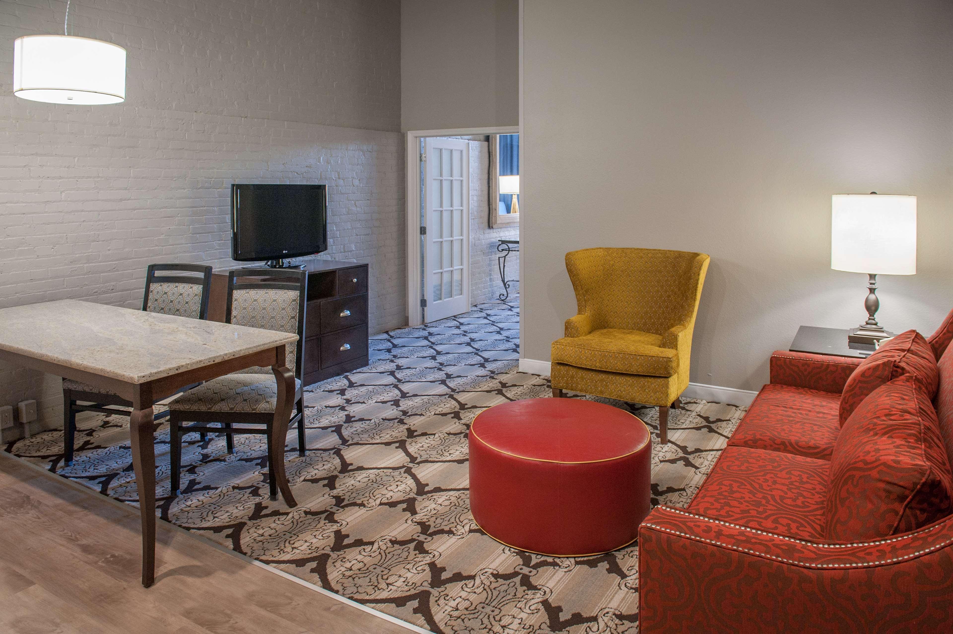 Hampton Inn And Suites New Orleans Convention Center Bagian luar foto