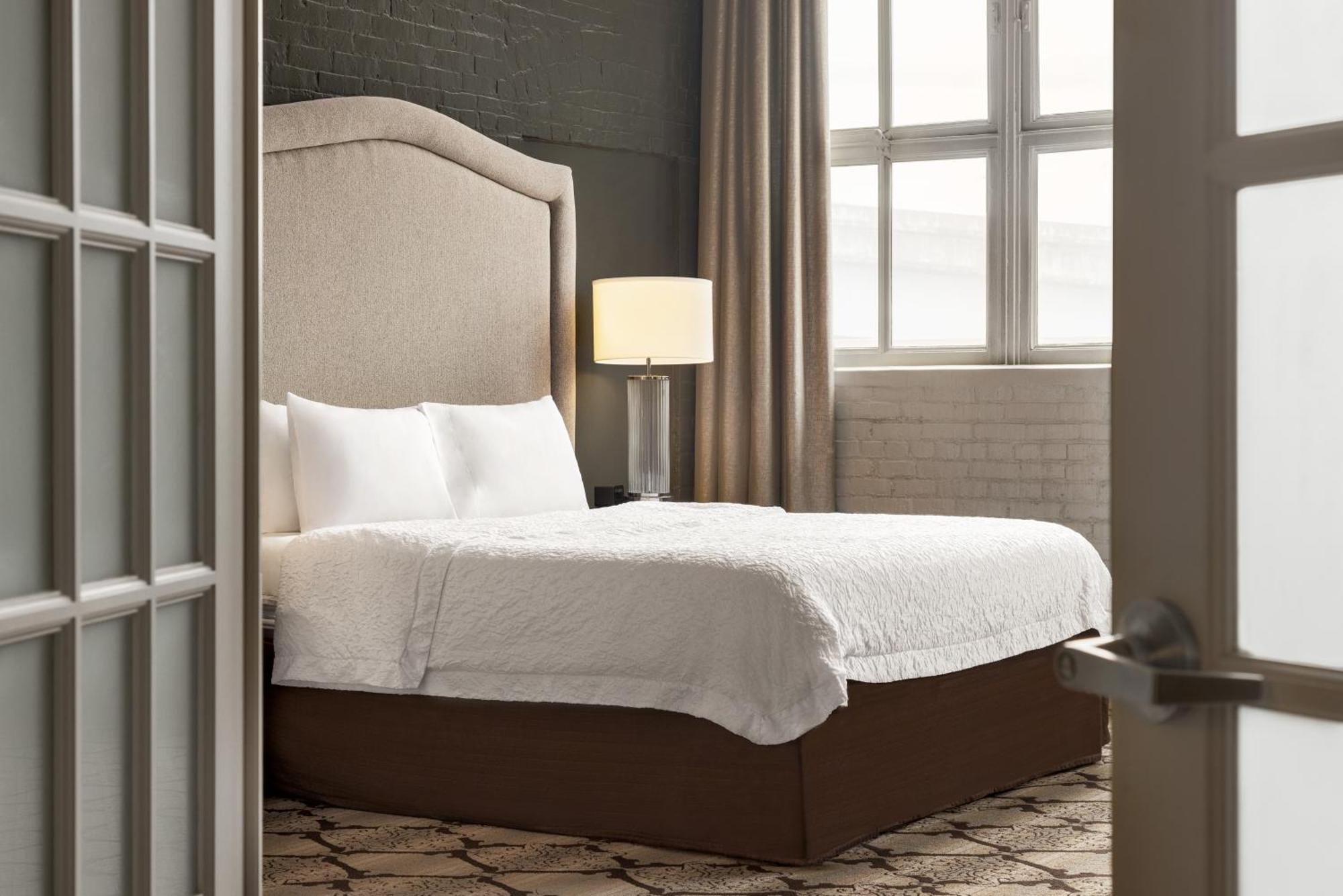 Hampton Inn And Suites New Orleans Convention Center Bagian luar foto