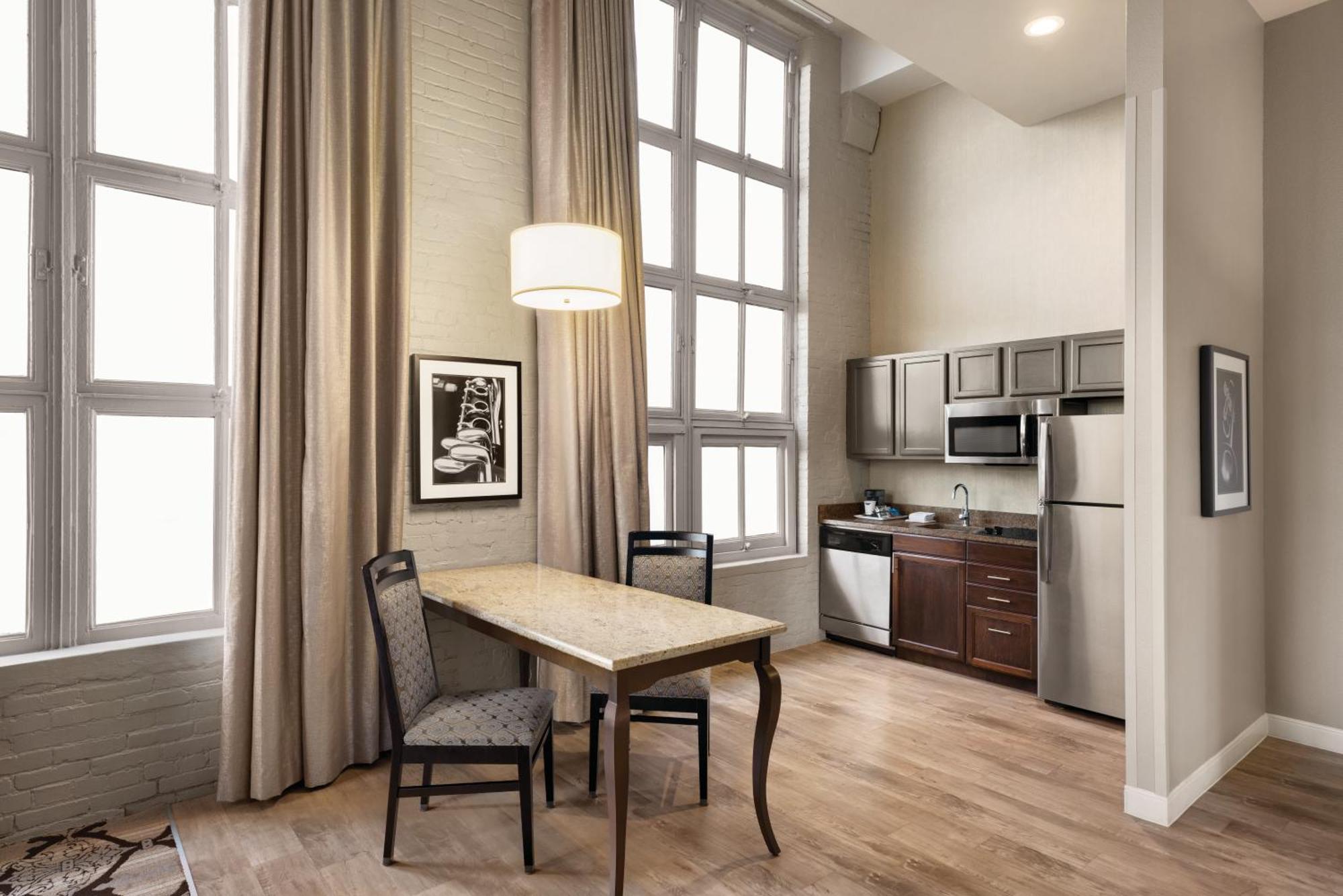 Hampton Inn And Suites New Orleans Convention Center Bagian luar foto